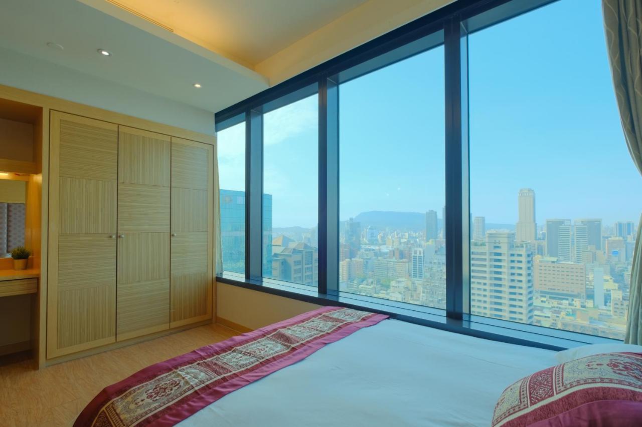 85 Season Apartment Kaohsiung Exterior photo